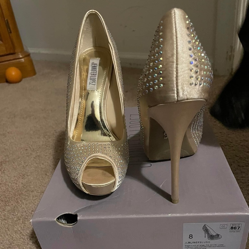 Dress shoes